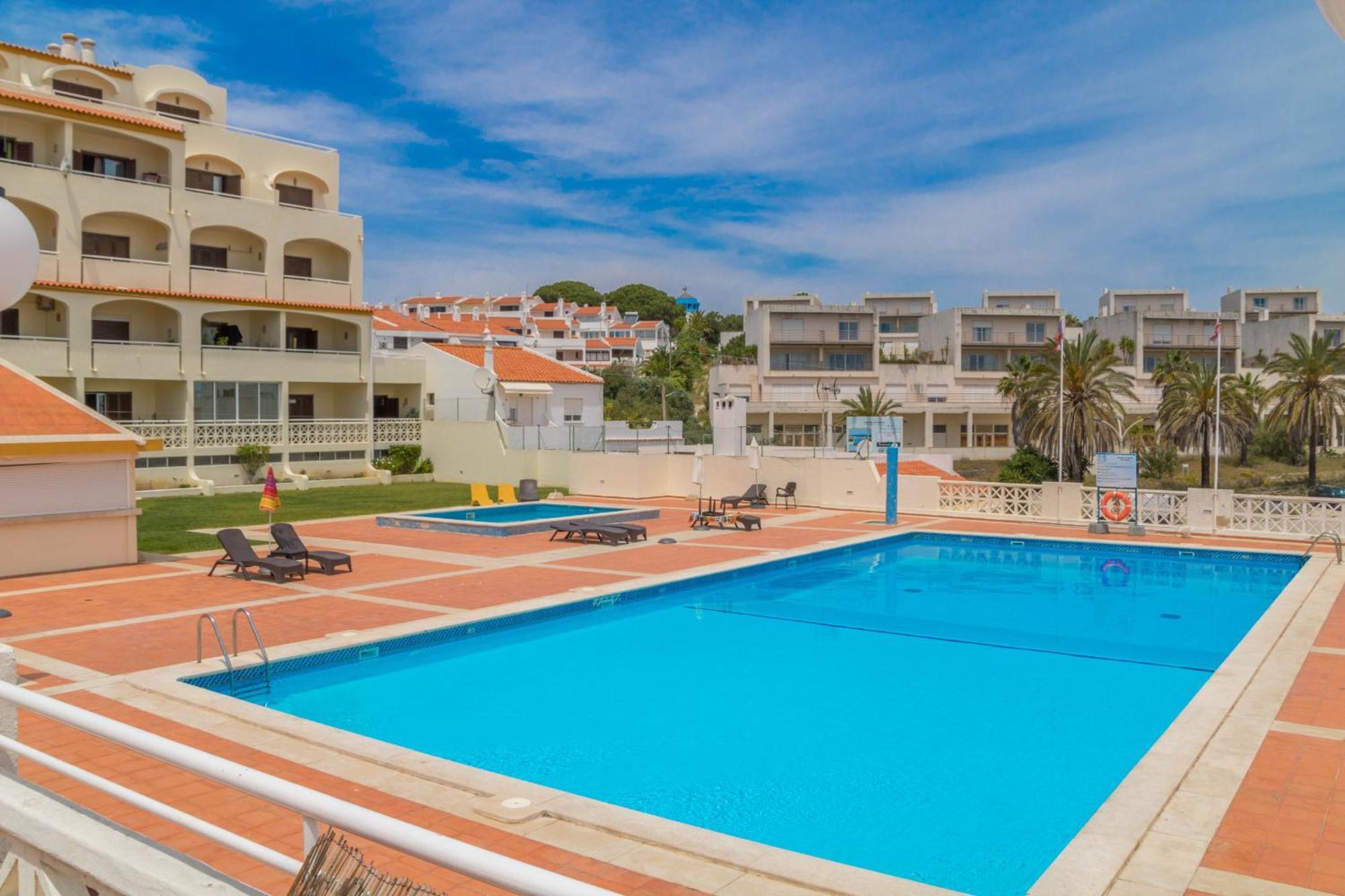 #084 Spacious Seaview With Ac, Pool And Garden Appartement